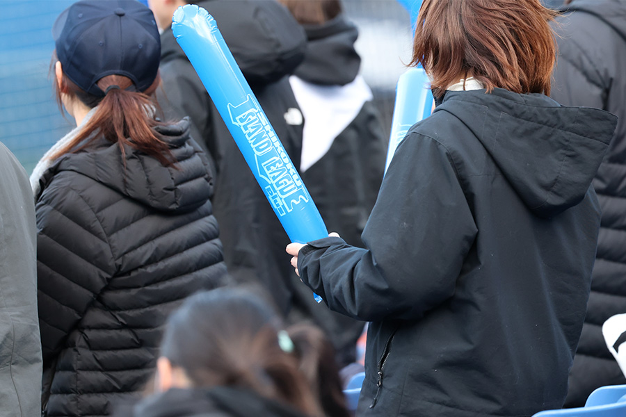 冬場の応援に知っておきたい防寒対策とは(写真はイメージ)