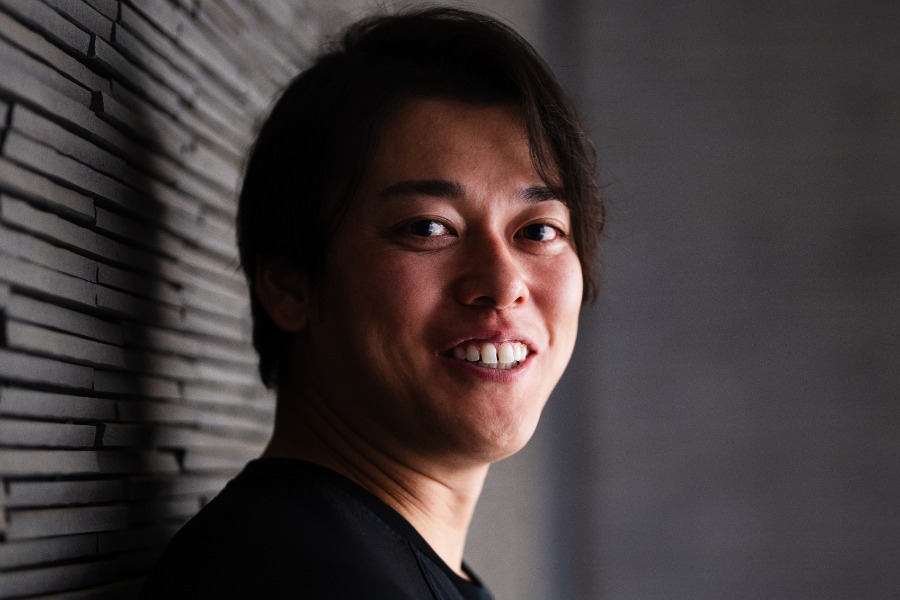 Full-Countのインタビューに応じた巨人・高梨雄平【写真：荒川祐史】