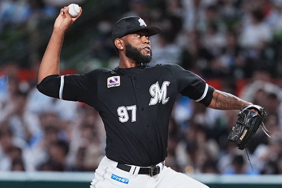 レッドソックスとマイナー契約を結んだタイロン・ゲレーロ(写真はロッテ時代)【写真:小林靖】