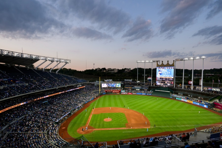 ロイヤルズの本拠地・カウフマンスタジアム【写真：アフロ】