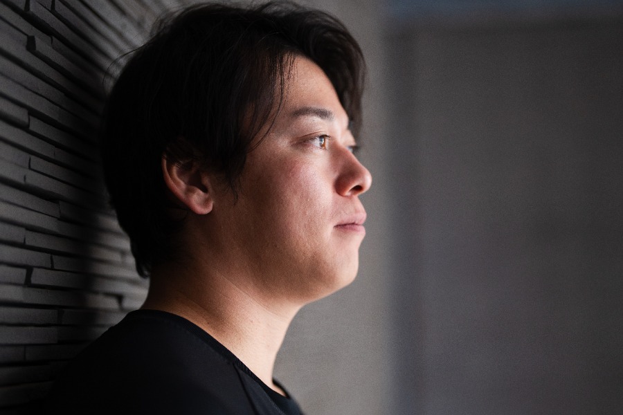 Full-Countのインタビューに応じた巨人・高梨雄平【写真：荒川祐史】