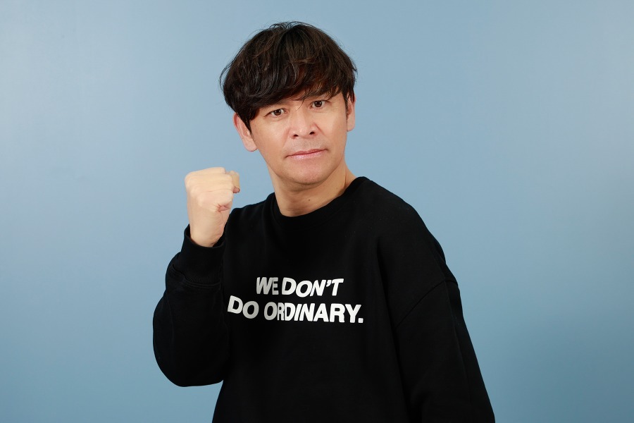 お笑いコンビ「ますだおかだ」の岡田圭右さん【写真：小池義弘】