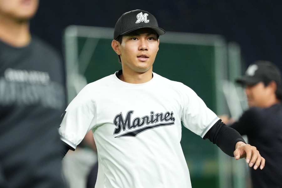 ロッテ・藤原恭太【写真：小林靖】