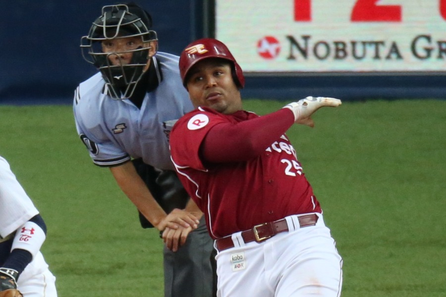 楽天時代のアンドリュー・ジョーンズ氏【写真提供：産経新聞社】