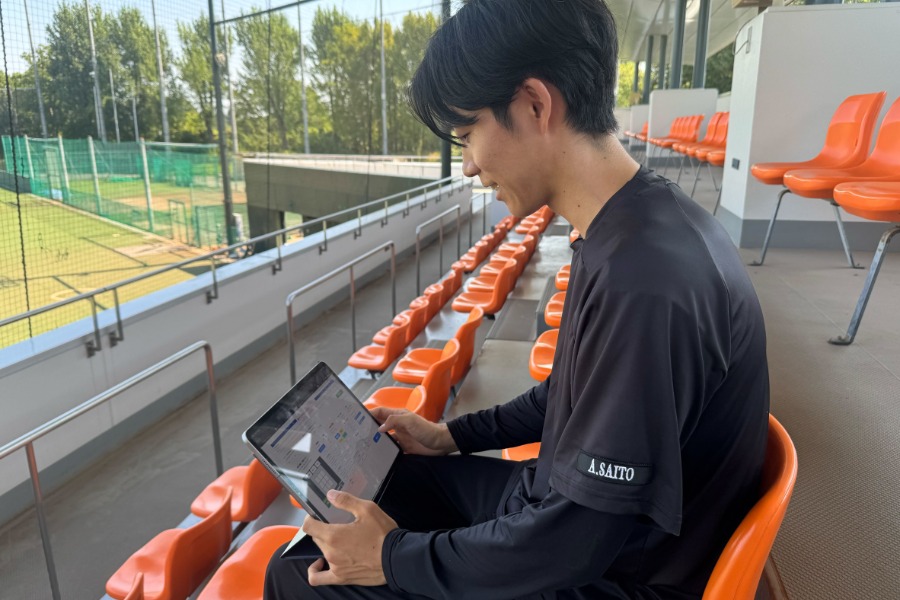 ソフトバンクでデータ分析担当を務める齋藤周氏【写真：本人提供】