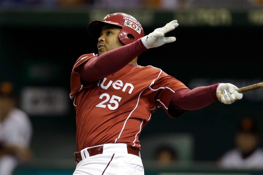 楽天時代のアンドリュー・ジョーンズ氏【写真：アフロ】