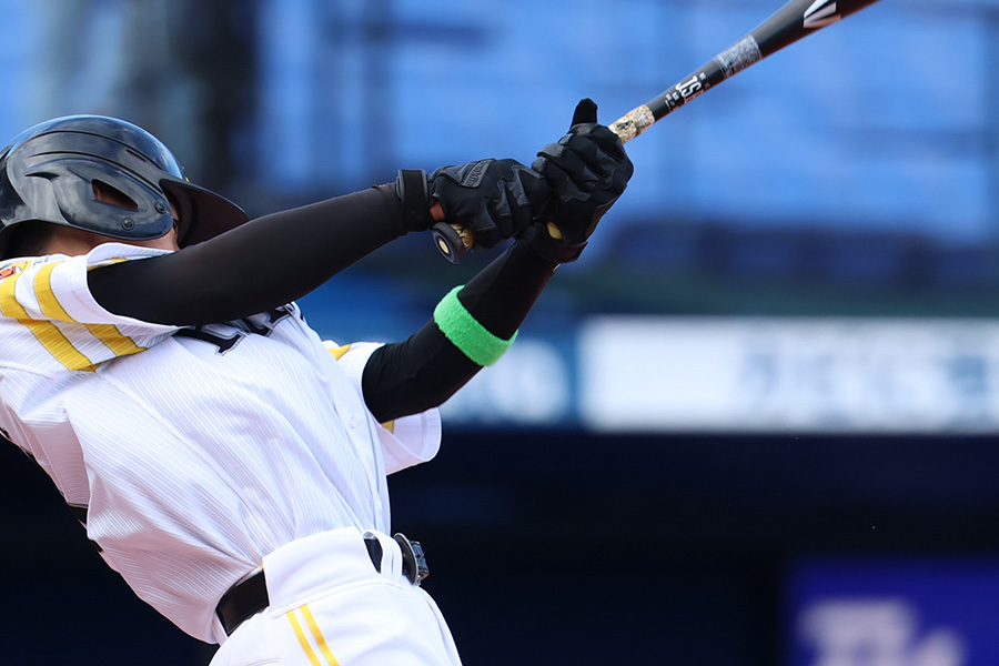 適切な手首の使い方で強い打球を打つ練習法とは（写真はイメージ）