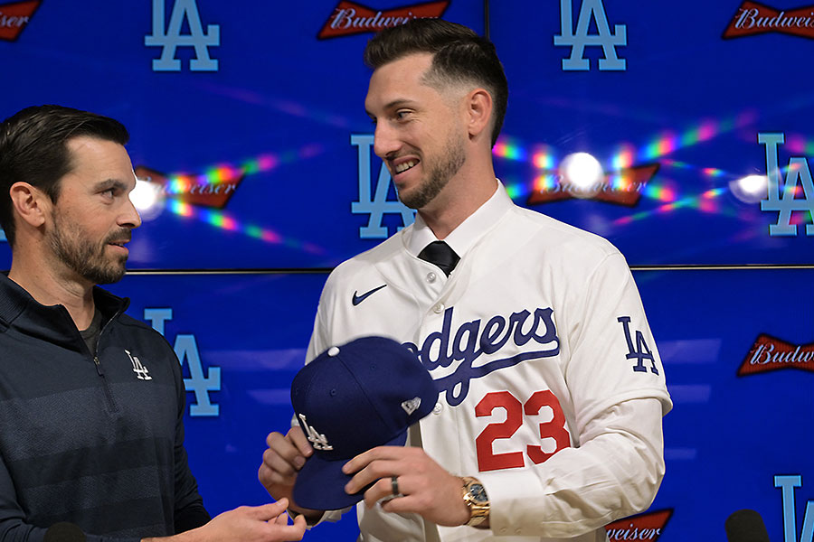 ドジャース入団会見に臨んだカイル・タッカー【写真：ロイター】