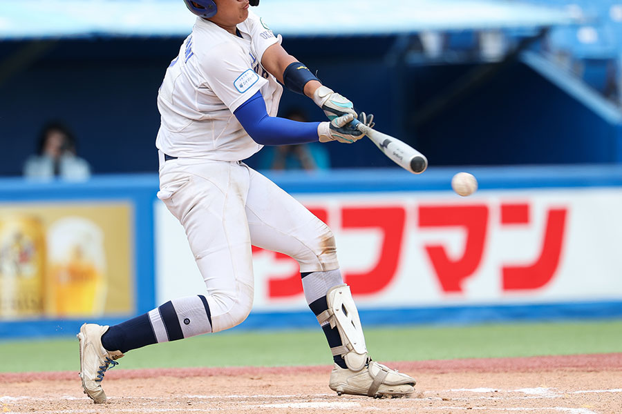 難しい低めを長打にできる連続ティードリルとは（写真はイメージ）