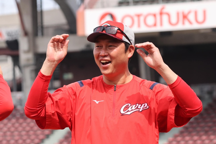 広島・新井貴浩監督【写真：栗木一考】