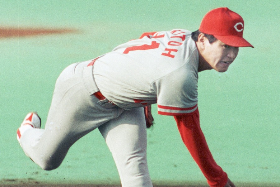 1991年、力投する元広島・紀藤真琴氏【写真提供：産経新聞社】