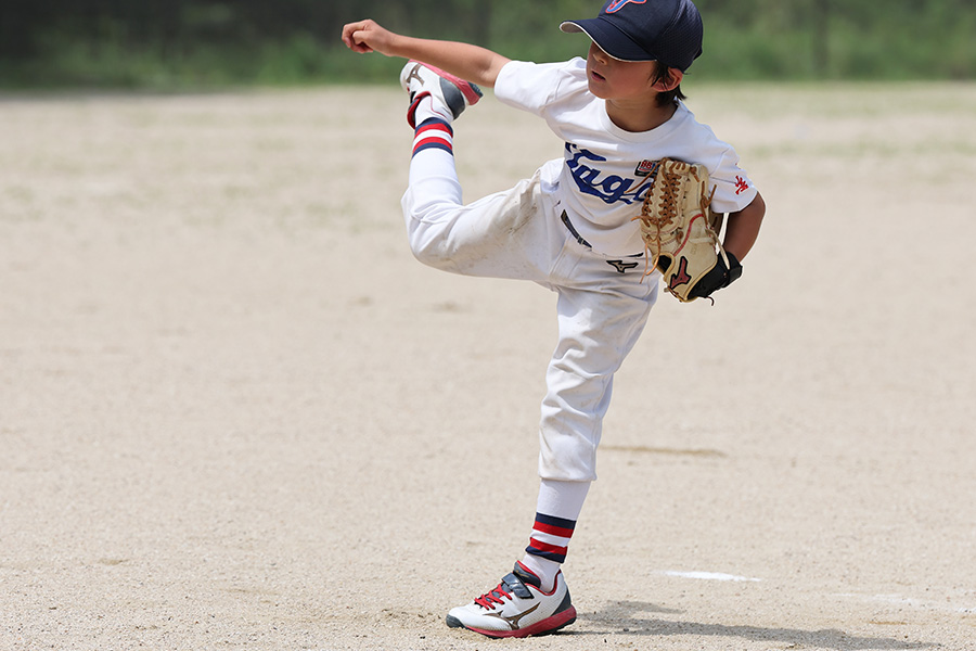 片足体勢でも投球フォームが崩れないトレーニングとは（写真はイメージ）