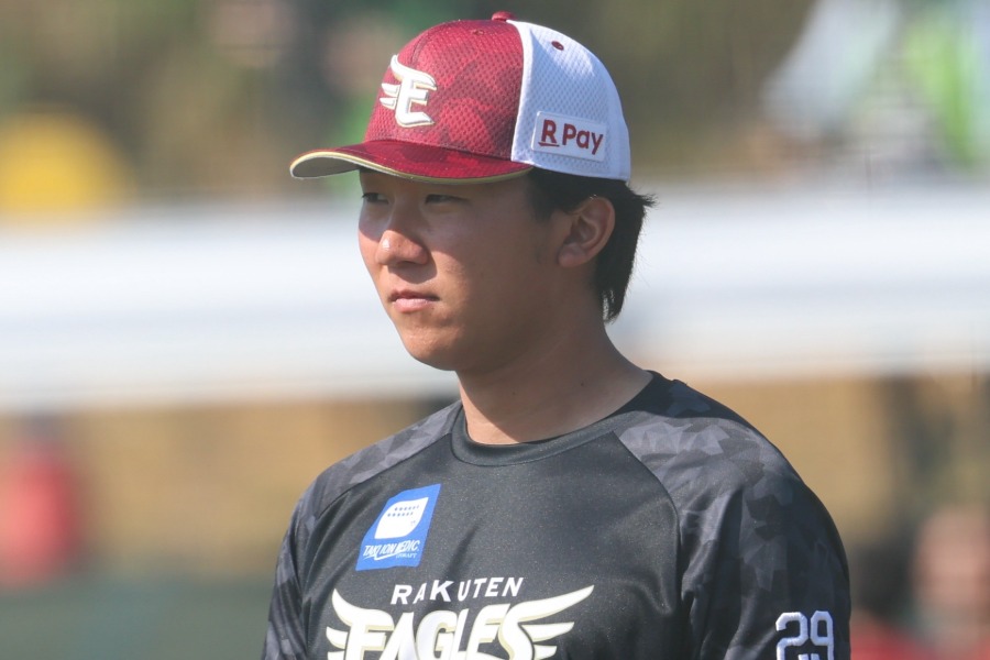 楽天・田中千晴【写真：加治屋友輝】