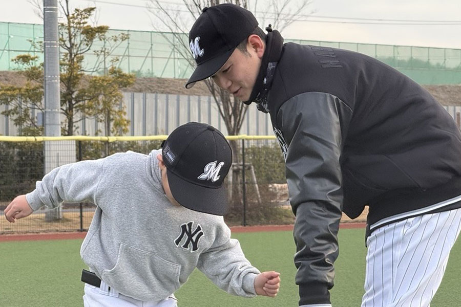 マリーンズ・ベースボールアカデミーのコーチに就任した成田翔氏【写真：球団提供】