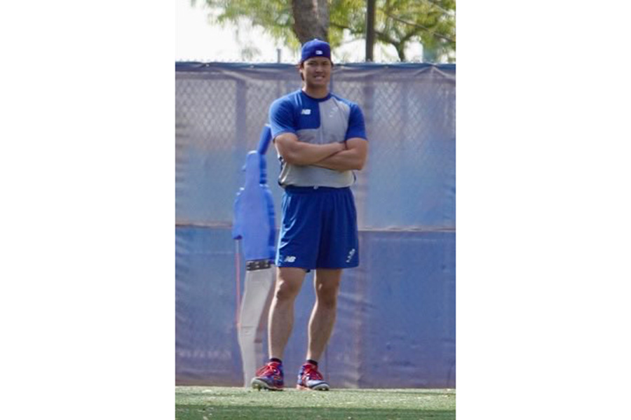 自主トレを行う大谷翔平【写真：小谷真弥】