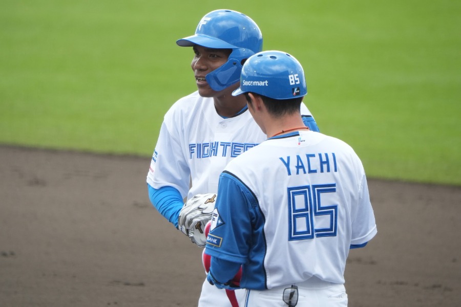 阪神との練習試合で2安打した日本ハムのエドポロ・ケイン【写真：町田利衣】