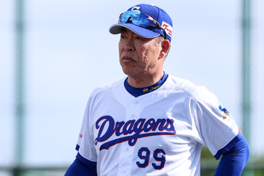 中日・井上一樹監督【写真：加治屋友輝】