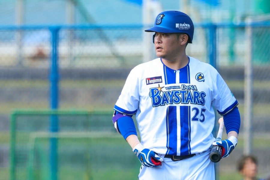 春季キャンプで汗を流すDeNA・筒香嘉智【写真：加治屋友輝】