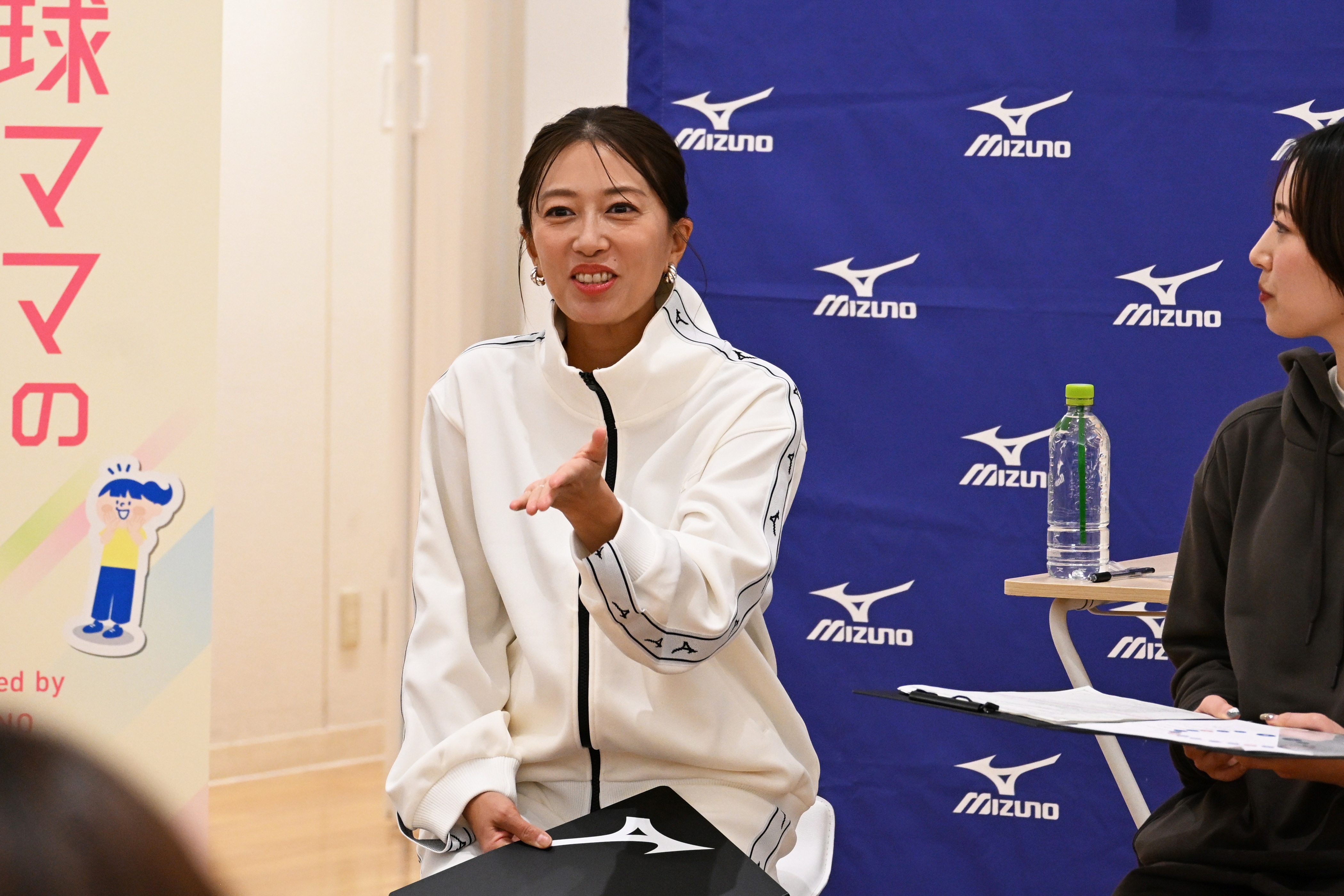 「野球ママの本音座談会」に参加した里田まいさん【写真：吉田三鈴】