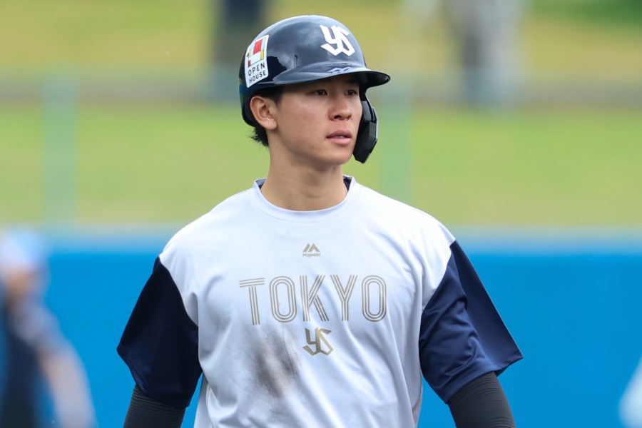 ヤクルト・内山壮真【写真：加治屋友輝】