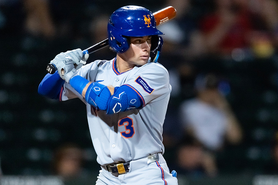 ニック・モラビト