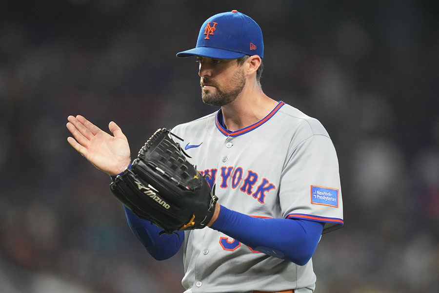 クレイ・ホームズ