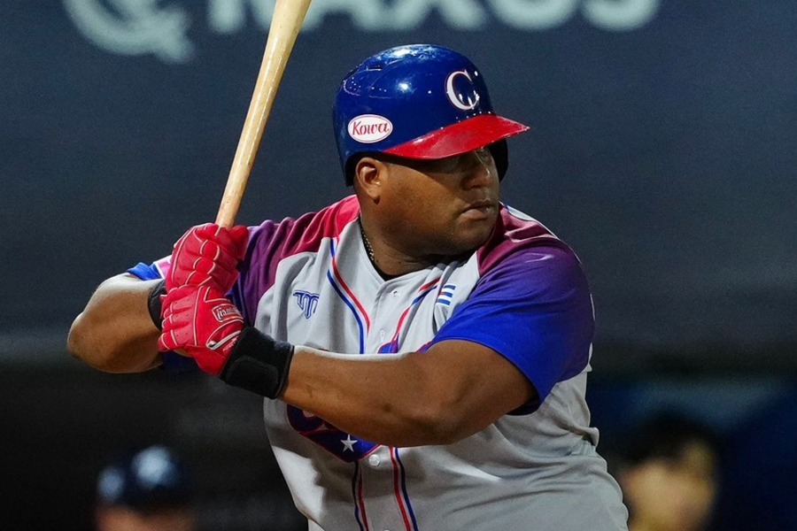 キューバ代表のアルフレド・デスパイネ（写真はプレミア12時）【写真：小林靖】