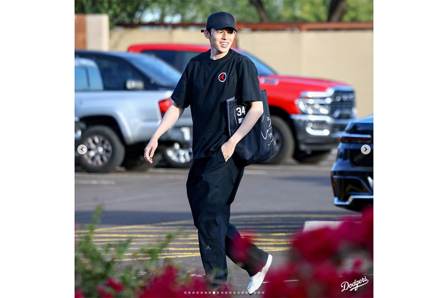 キャンプ地に入る佐々木朗希（投稿をスクリーンショット）【提供：ドジャース】