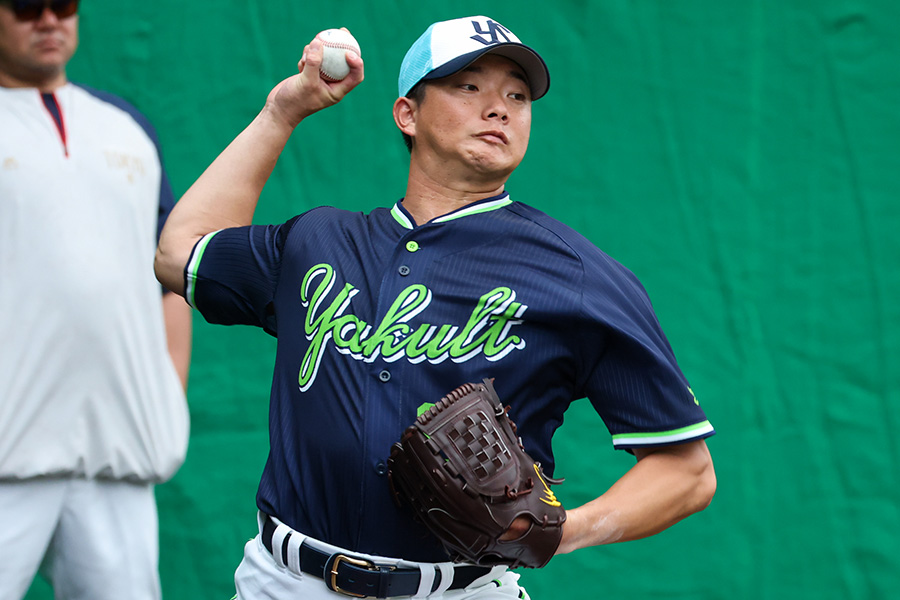 キャンプで練習を行うヤクルト・木澤尚文【写真：加治屋友輝】