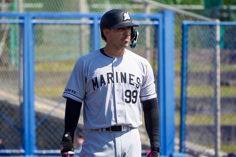 ロッテの主将を務めるネフタリ・ソト【写真：町田利衣】