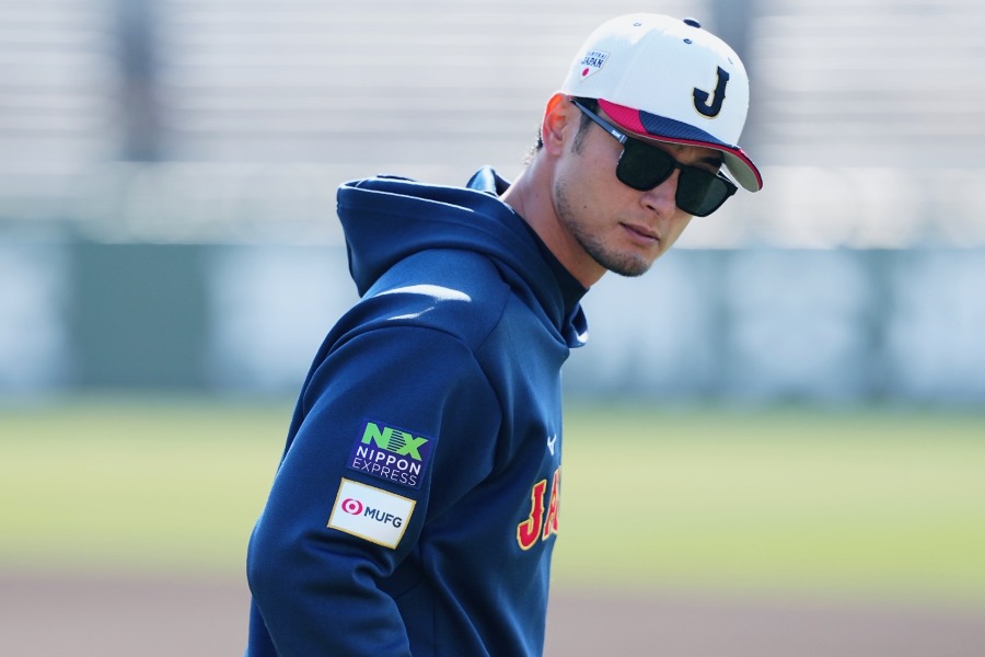 侍ジャパン臨時アドバイザーのダルビッシュ有【写真:小林靖】
