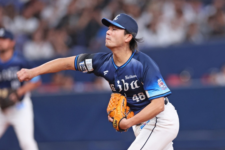 西武時代から愛用する黒木優太のグラブ【写真提供：産経新聞社】