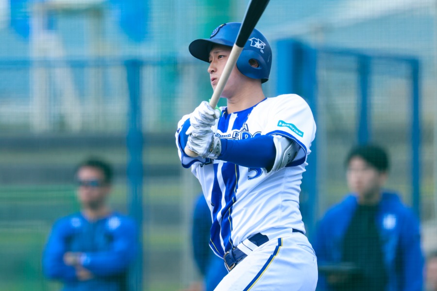 DeNA・松尾汐恩【写真：加治屋友輝】