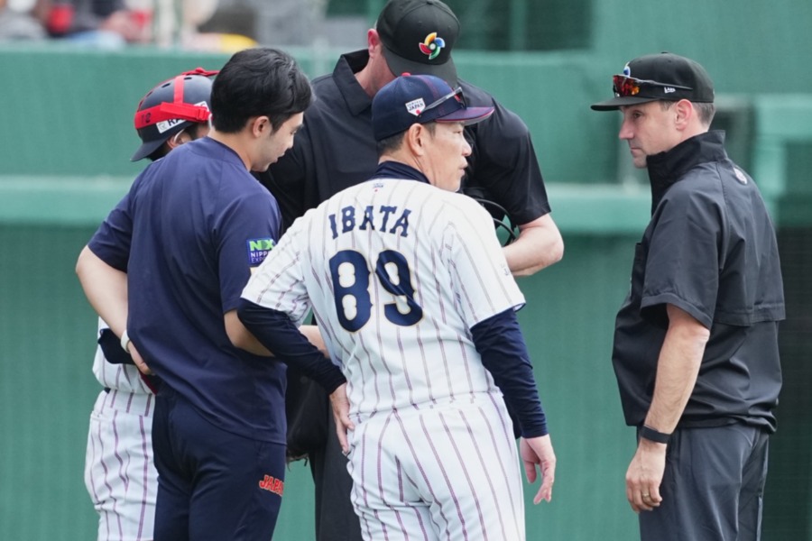 侍ジャパン・井端弘和監督【写真：小林靖】