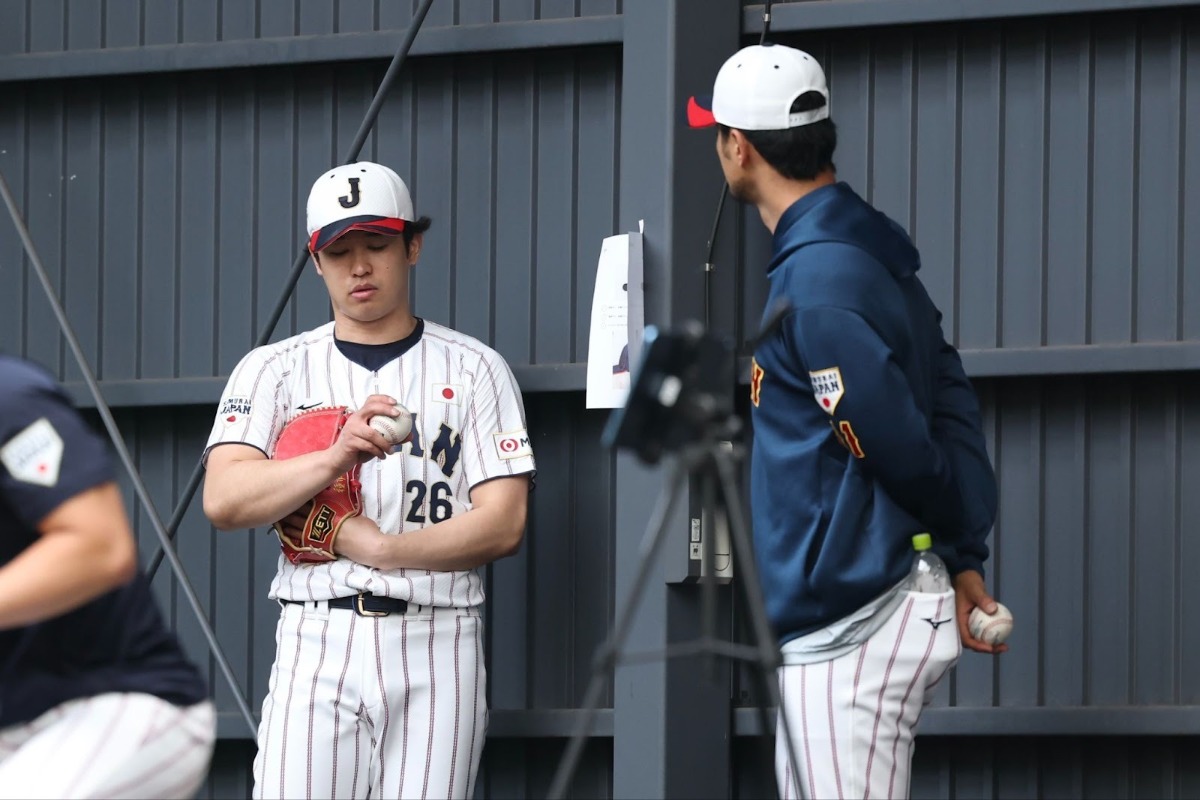 ダルビッシュ有からスライダーについてアドバイスを受けるシーンも【写真：加治屋友輝】