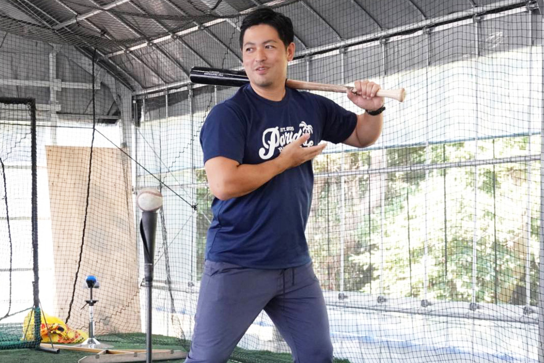 野球スクール「ベースボールパラダイス」の大城亮氏【写真：橋本健吾】