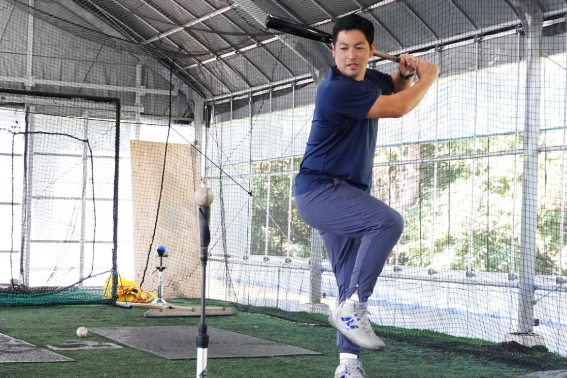 野球スクール「ベースボールパラダイス」の大城亮氏【写真：橋本健吾】