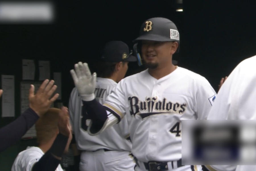 ロッテ戦で本塁打を放ったオリックス・森友哉【画像:パーソル パ・リーグTV】