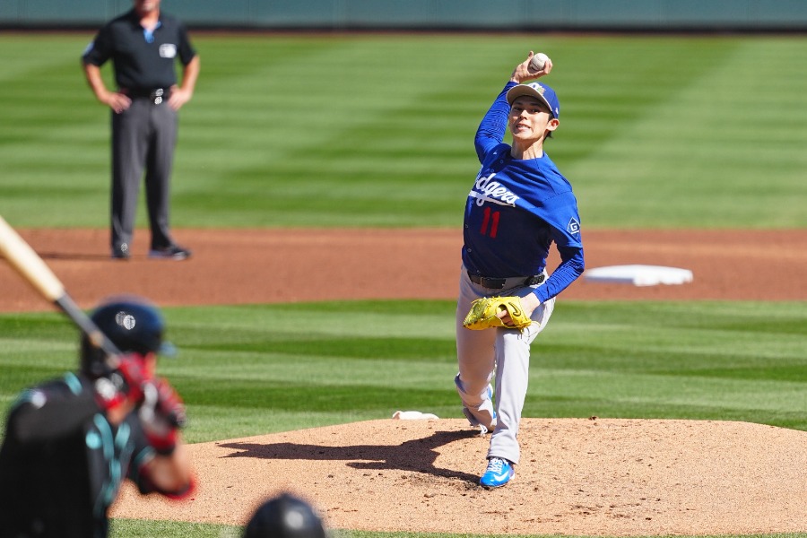 Dバックス戦に先発したドジャース・佐々木朗希【写真：荒川祐史】