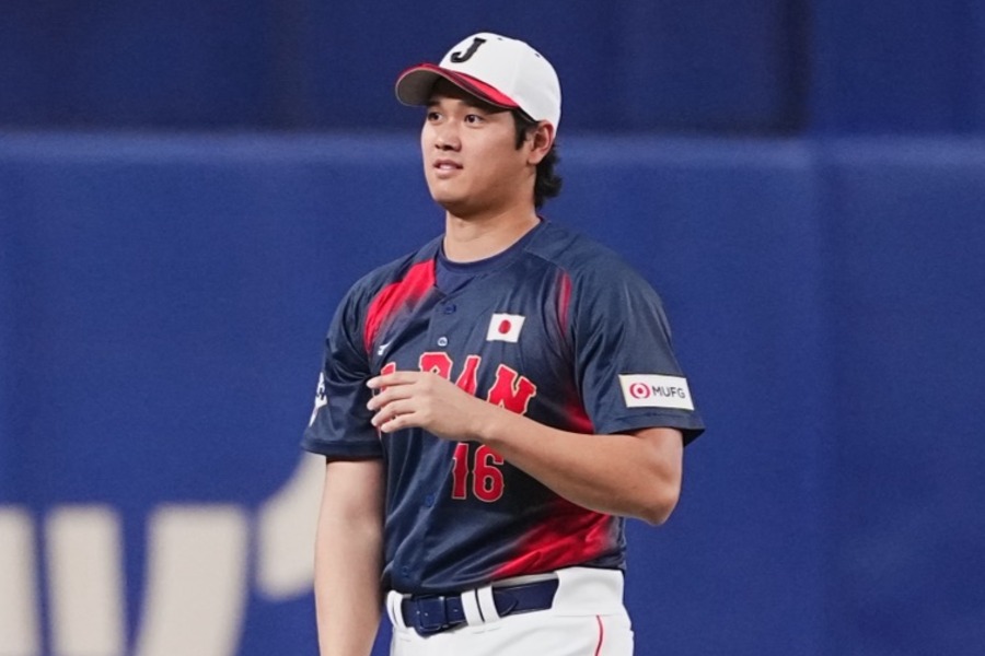 バンテリンドームでアップをする侍ジャパン・大谷翔平【写真：小林靖】