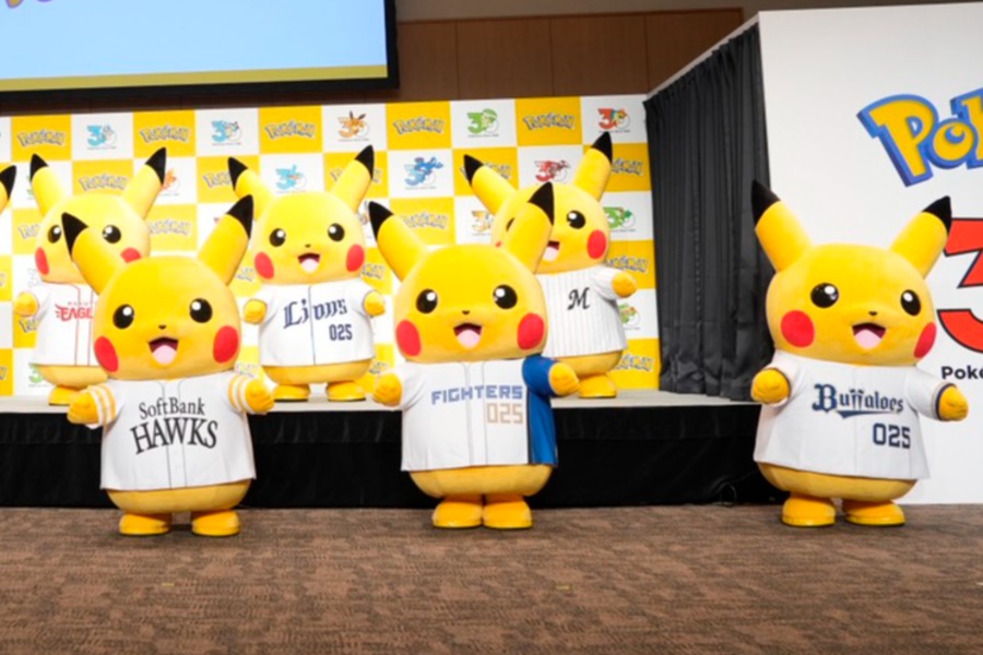 NPBユニホームを着用したピカチュウたち【写真：増田美咲】