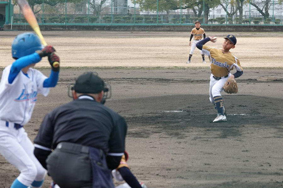 リーグ戦特有の要素が選手を成長させるという【写真：橋本健吾】