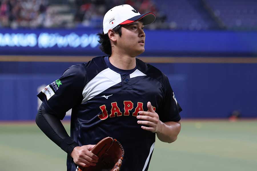試合前練習に臨んだ侍ジャパン・大谷翔平【写真：加治屋友輝】