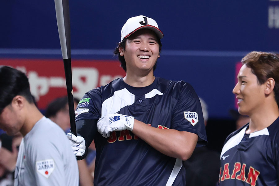 試合前練習に臨んだ侍ジャパン・大谷翔平【写真：加治屋友輝】