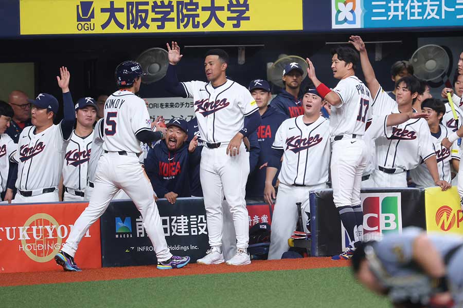 阪神との強化試合を行った韓国代表【写真:加治屋友輝】