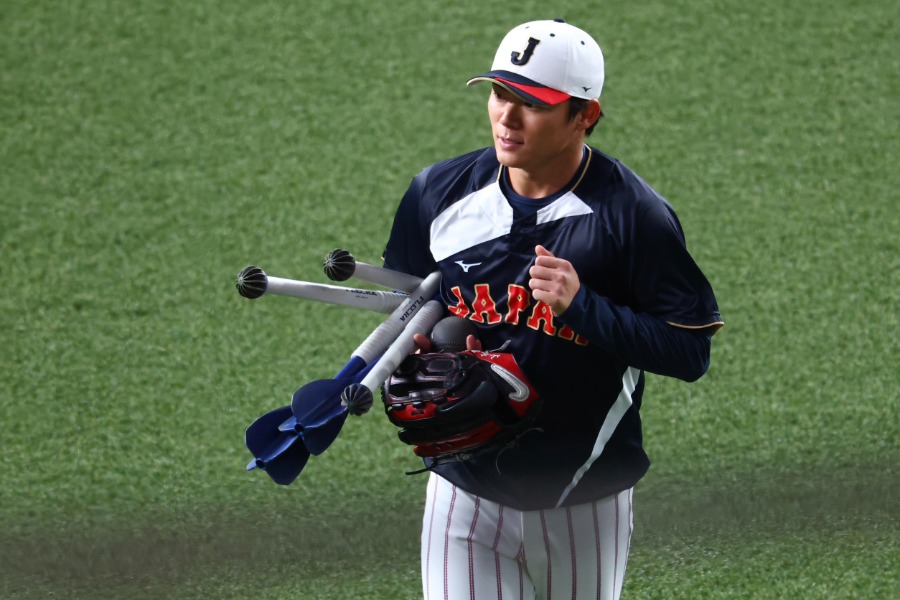 京セラドームでチームに合流した侍ジャパン・山本由伸【写真：加治屋友輝】