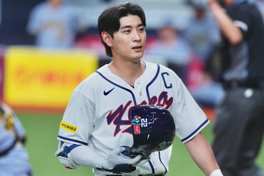 阪神戦に出場した韓国代表のイ・ジョンフ【写真:小林靖】