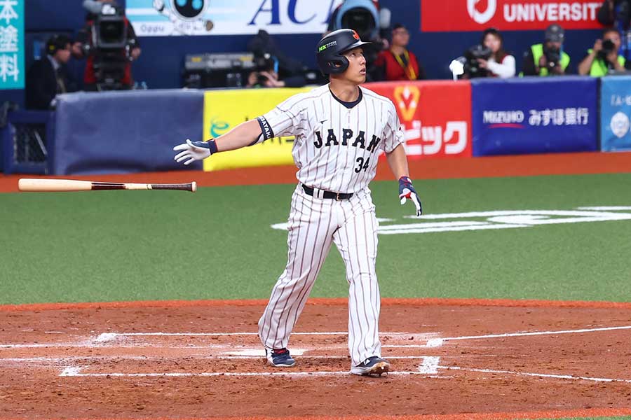 オリックス戦で本塁打を放った侍ジャパン・吉田正尚【写真：加治屋友輝】