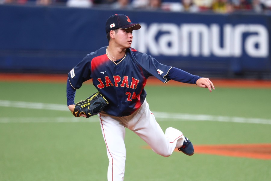 阪神戦の2番手として登板した侍ジャパン・金丸夢斗【写真：加治屋友輝】