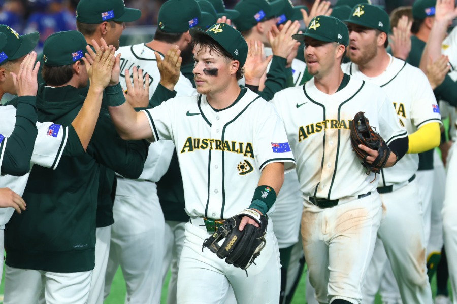 台湾戦に勝利した豪州代表の選手たち【写真：加治屋友輝】